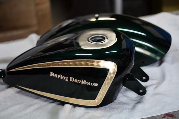 Harley Davidson スポーツスター カスタムペイント ゴールドリーフ