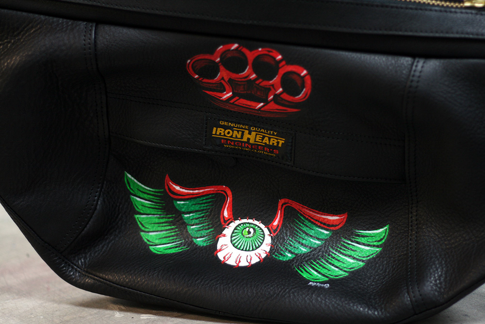 レザー,ショルダーバック,オリジナルペイント,ピンスト