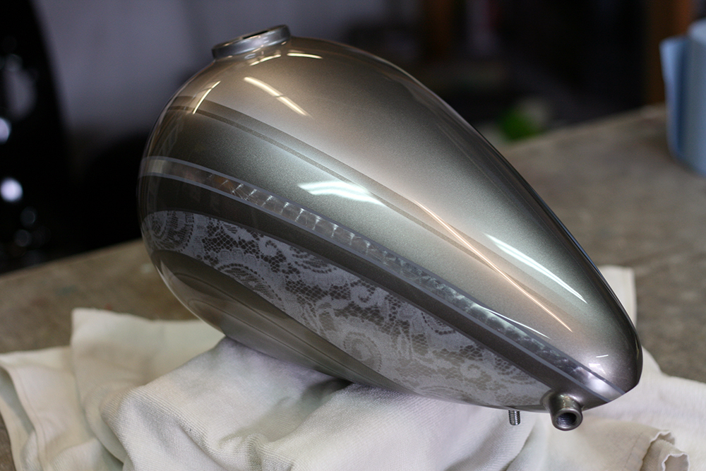 REVOLT CUSTOM CYCLES,ナックルヘッド,カスタムペイント