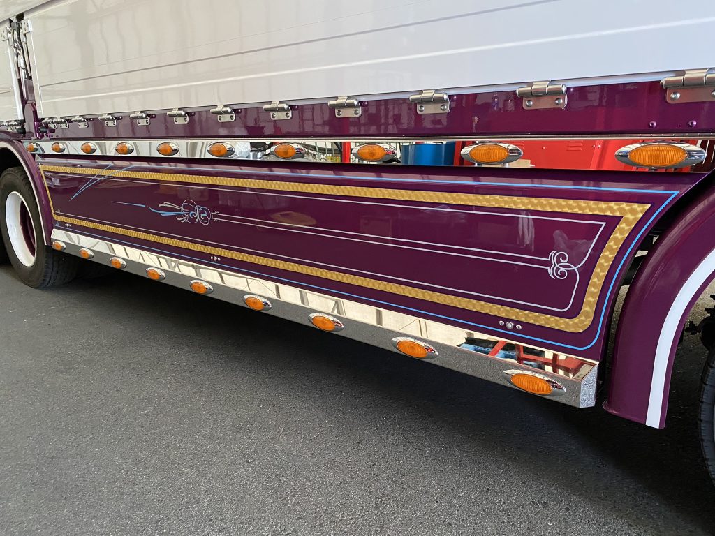 日野トラック,アメリカン,ピンストライプ